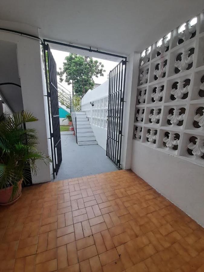 Frente Aeropuerto De Isla Verde 산후안 외부 사진